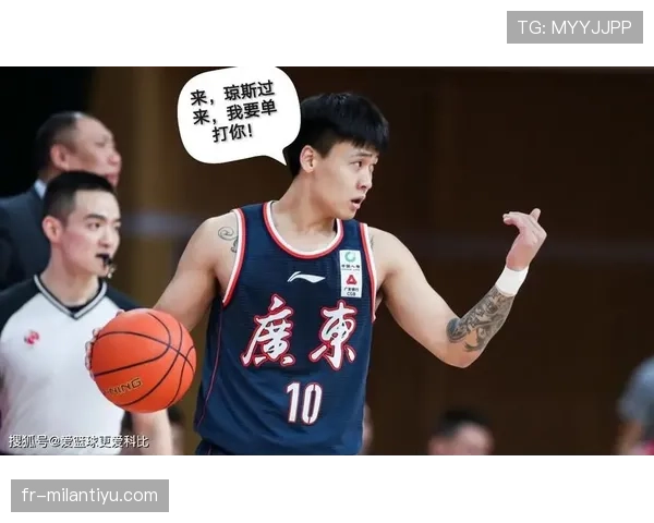 推人犯规的正确判定标准与常见争议解读